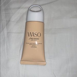 Waso shiseido color smart day moisturizer